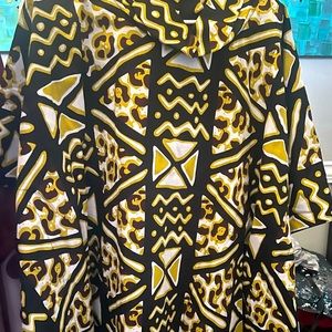 This is a beautiful Afrocentric blouse